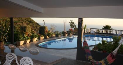 Arcos Grands Suites mit riesigem und privatem Pool. Ein Luxus & entspannende Aussichten!