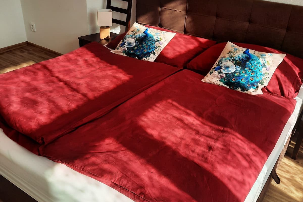 Deluxe Studio Suite