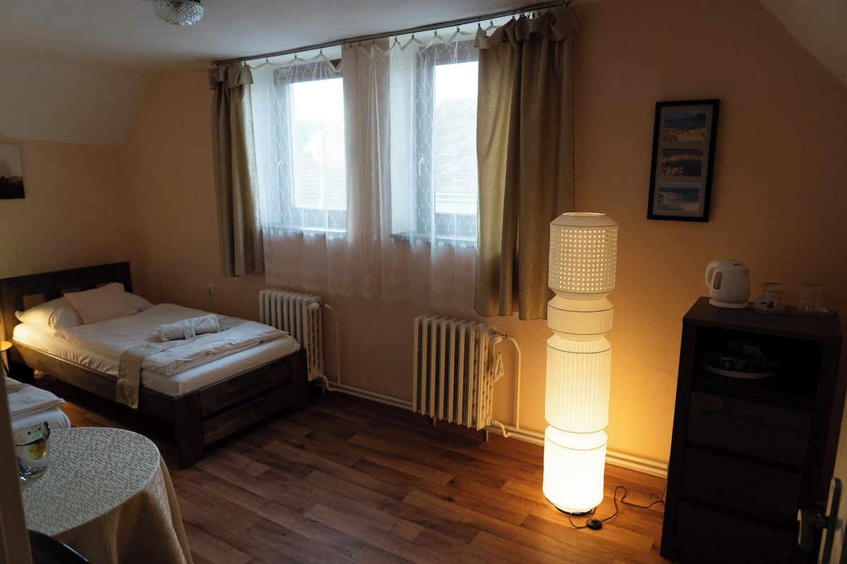 Twin Room | Bathroom