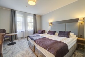 Habitación triple clásica | Escritorio y wifi gratis
