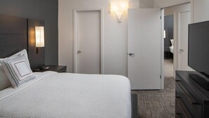 Premium Apartment | 2 bedrooms, in-room safe, iron/ironing board, WiFi (free) - Residence Inn (New Orleans)