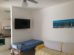2 bedrooms - Villa 300 meters from the sea (Torre San Giovanni (località fontanelle))