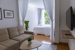 Luxury-Apartment (2) | Wohnbereich | Smart-TV