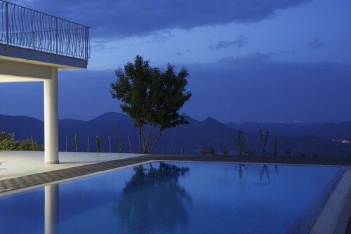 LUIMAR VILLA & EVENTS VENUE