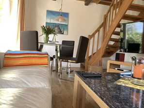 TV - Maxe house, Paula house - golf course, beach and surfing area within walking distance (Wulfen)