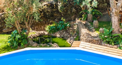 Fonte da Rosa Guest House APT2