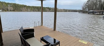 Bringen Sie Ihre Freunde und Familie am Lake Gaston 6BR / 4B zusammen