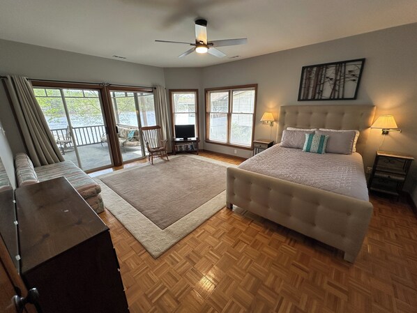 6 habitaciones, tabla de planchar con plancha y wifi 
