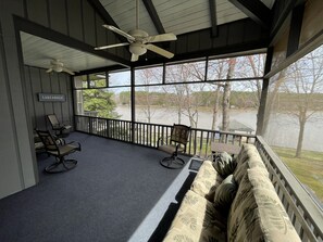 Property grounds - Bring your friends and family together at Lake Gaston 6BR/4B- Kayaks Included (Bracey)