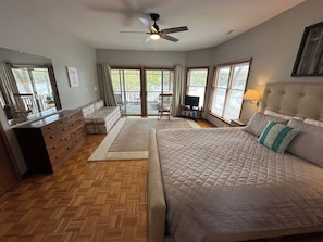 6 habitaciones, tabla de planchar con plancha y wifi 