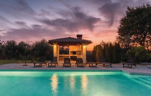 Schönes Haus in Liznjan mit Sauna