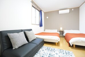 1 bedroom, iron/ironing board, free WiFi