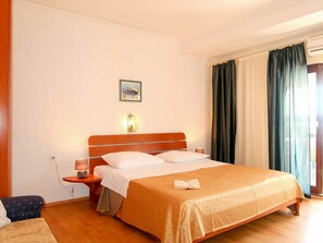 2 sovrum, resesäng och gratis wi-fi