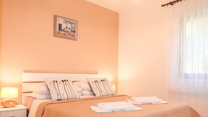 Room - Beautiful apartment for 4 people with A/C, WIFI, TV and terrace (Senj)