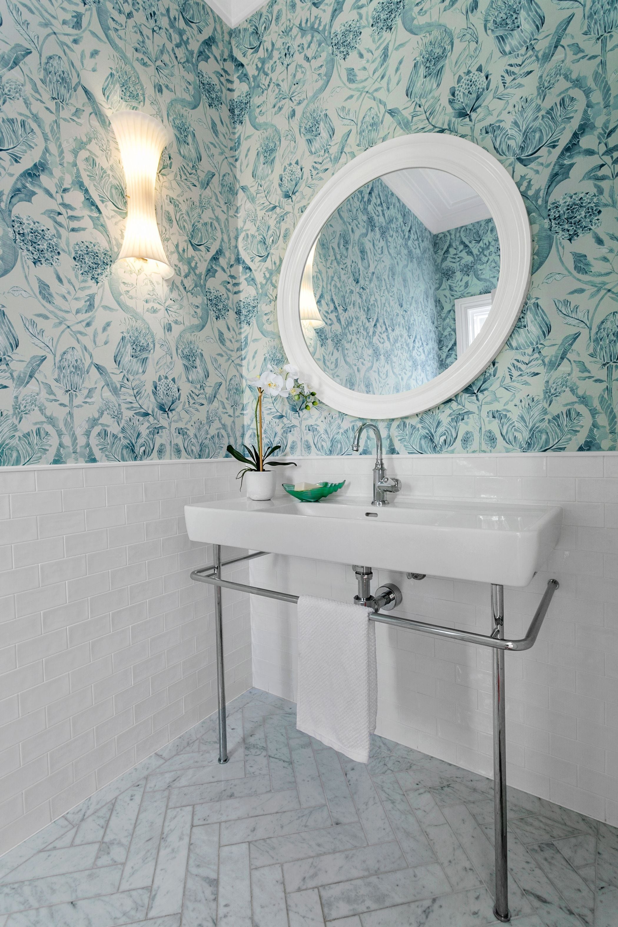 Balmoral Hamptons home (heated pool & hot tub) — image 16