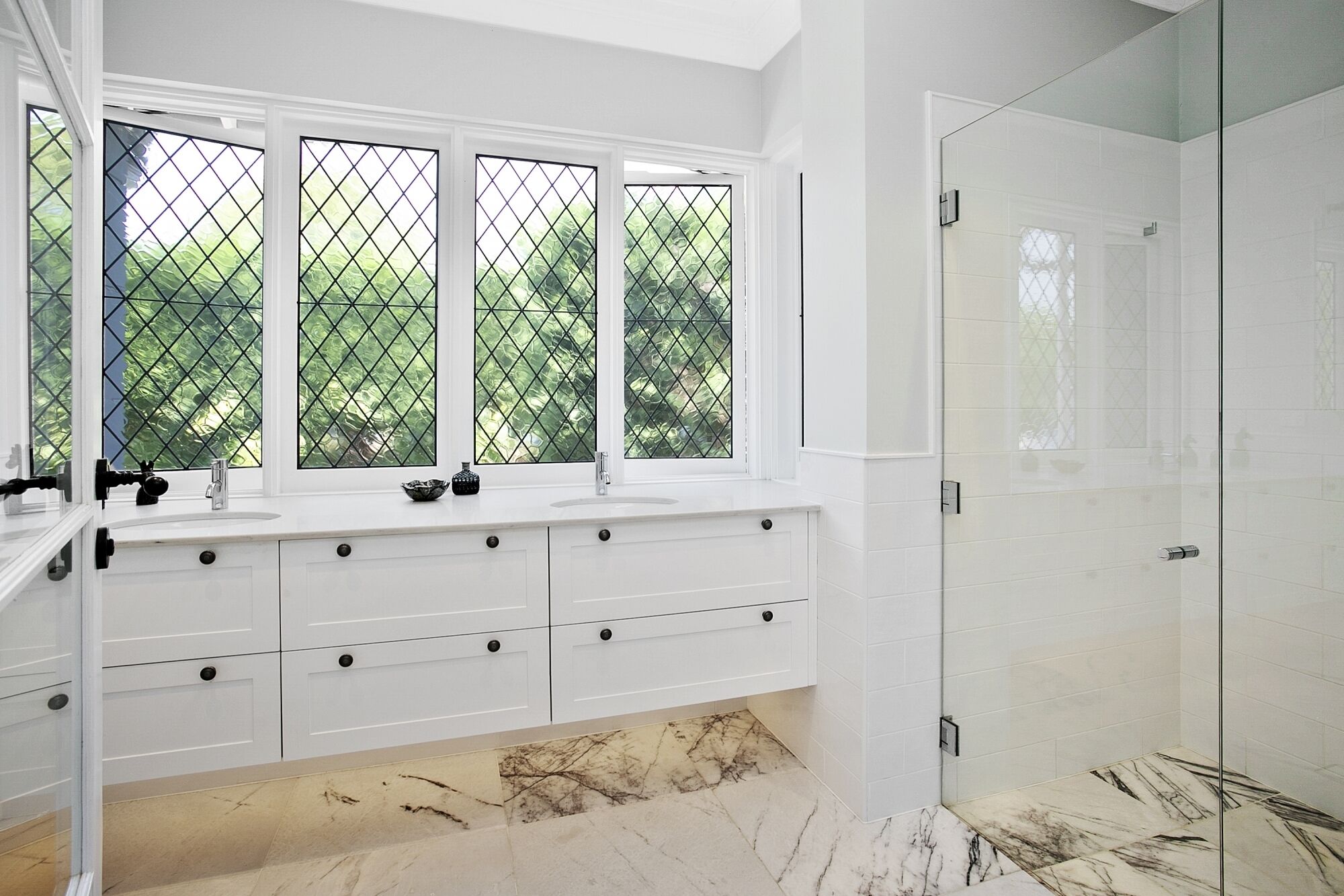 Balmoral Hamptons home (heated pool & hot tub) — image 21