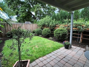 Property grounds - Charming Alberta Arts Bungalow (Portland)