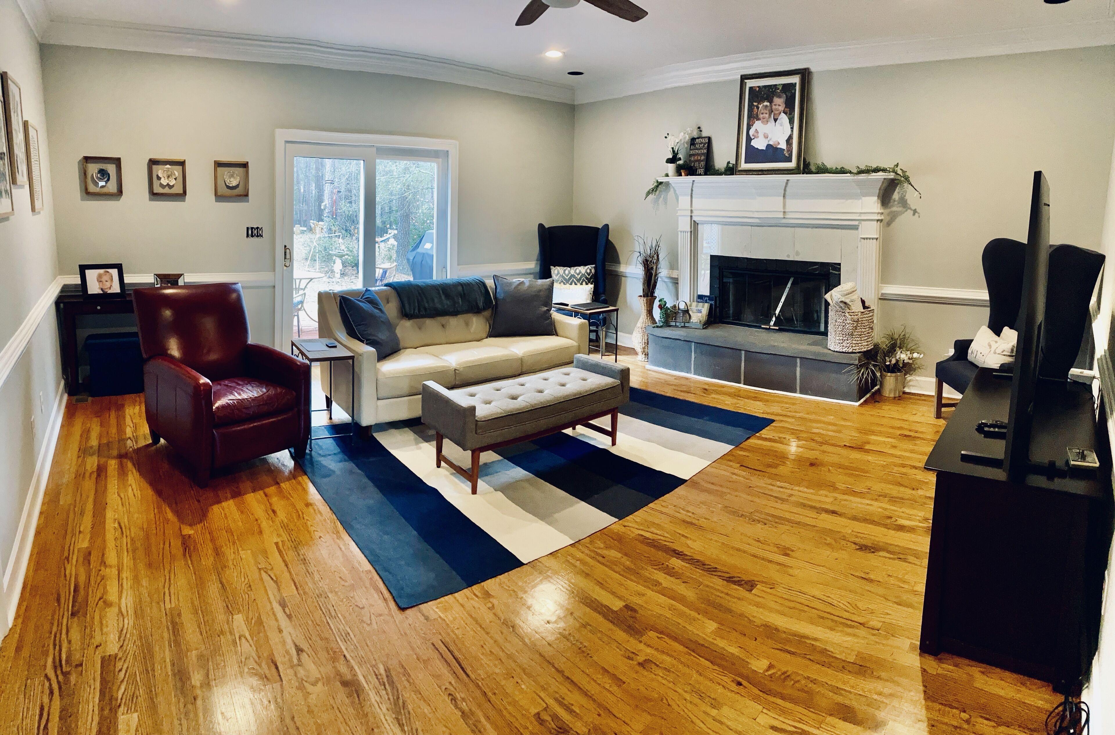 Smart TV, fireplace, offices