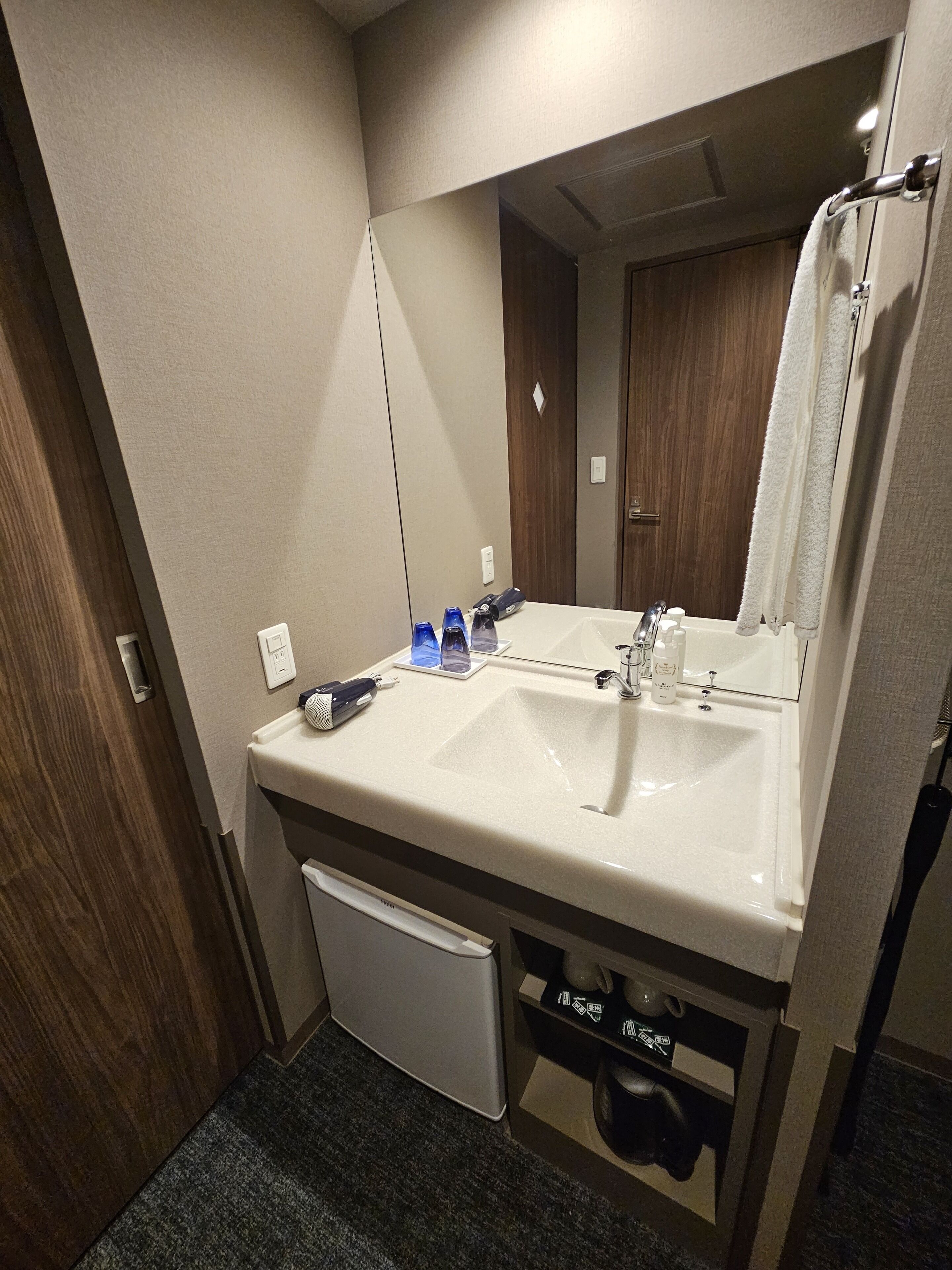 1 bedroom, in-room safe, free wifi, bed sheets