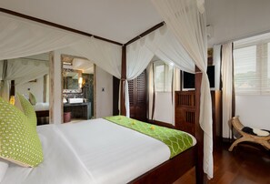 3 bedrooms, in-room safe, desk, laptop workspace - Villa Rama Sita (Seminyak)
