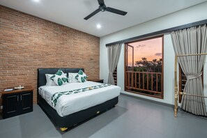 2 bedrooms, in-room safe, desk, blackout curtains - Villa Anyar (Canggu)