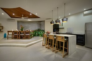 Villa, 3 Bedrooms | Dining room - Villa Miro (Seminyak)