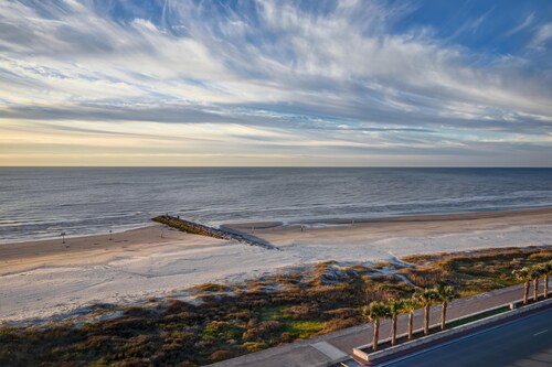Holiday Inn Express And Suites Galveston Beach