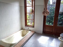 华丽双人房 | 深泡浴缸