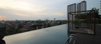 Apartemen Grand Kamala Lagoon by Aparian