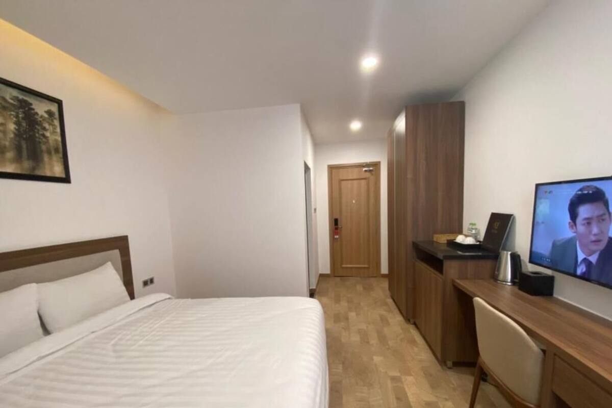 Chambre supérieure double | Minibar, coffre-fort, rideaux d’obscurcissement