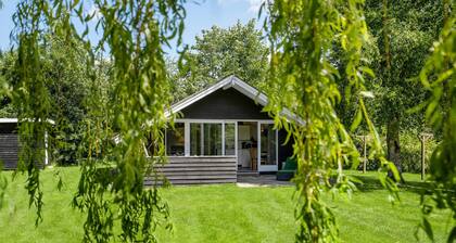 Lovely home in Hemmet with kitchen