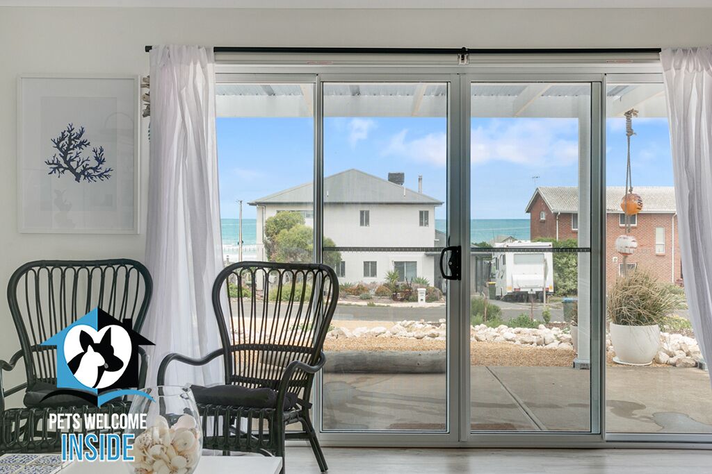 Hamptons Style Beachside Retreat with Brilliant Ocean Views! — image 4