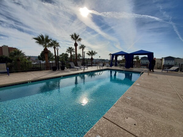Outdoor pool - Viewtastic!! (Phoenix)