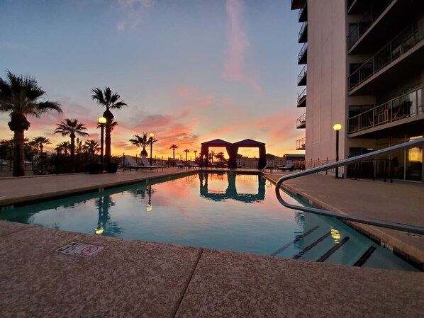 Pool - Viewtastic! (Phoenix)