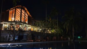 Outdoor pool - BONANZA CABIN POOL VILLA, KHAO-YAI (Nakhonratchasima)