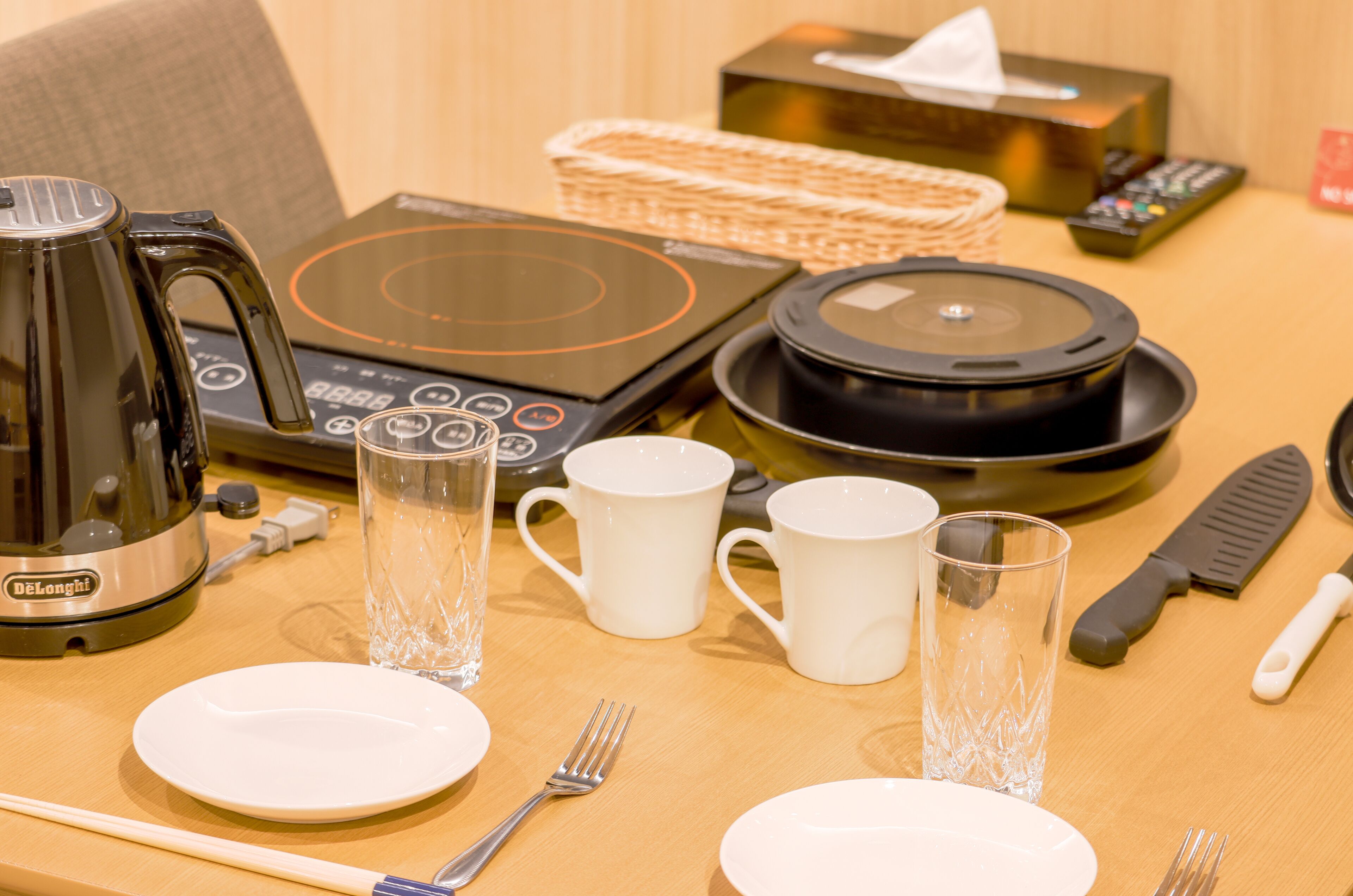 雪櫃、微波爐、爐具、電熱水壺