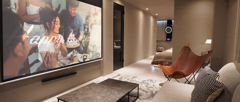 3 bedrooms, memory foam beds, free WiFi