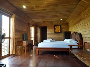 Familjerum (Wood House Private Room 1,4,5) | Värdeförvaringsskåp på rummet, gratis wi-fi och sängkläder