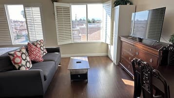 TV connectée, livres, imprimantes