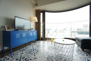 Apartment | Wohnbereich | Flachbildfernseher
