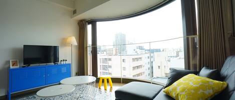 Apartment | Living area | Flat-screen TV