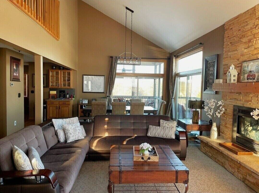 TV, fireplace, video games, DVD player