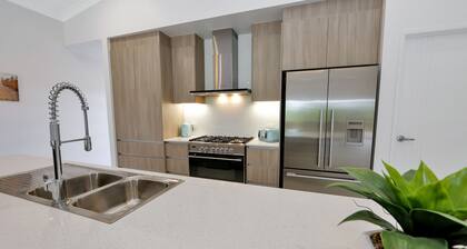 ABSOLUTE BEACHFRONT<br>30 seconds walk the to beach<br>DOG FRIENDLY<br>SLEEPS