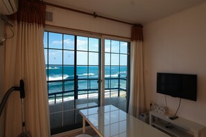 Junior Suite | Beach/ocean view - Habeach Pension (Goseong)