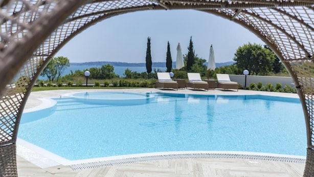 Pool - Azur Apartment Deluxe (Burgas)