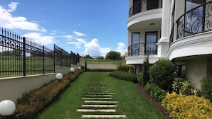 Property grounds - Azur Apartment Deluxe (Burgas)