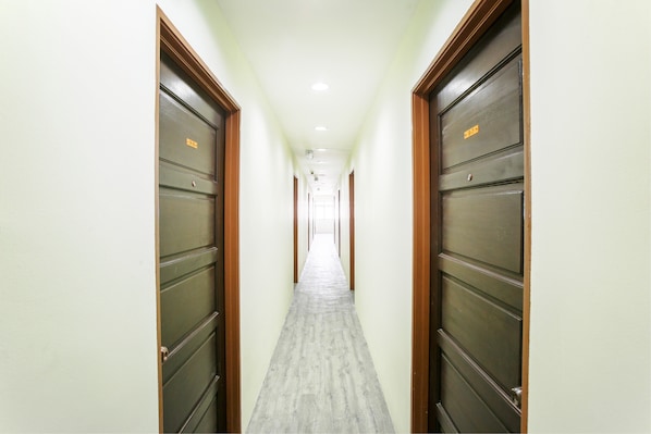 Hallway - OYO 822 Zande Motel Kuala Selangor (Kuala Selangor)