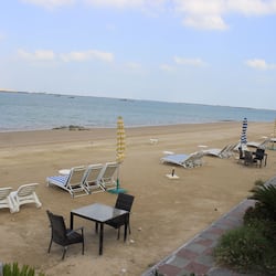 Private beach, sun-loungers, beach umbrellas, beach towels