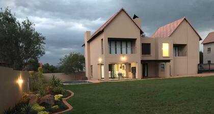 Spacious villa in a tranquil estate on the shore of the famous Hartbeepoort dam