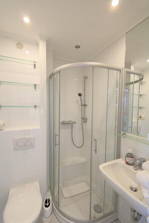 Unclassified image, 5 of 11, button